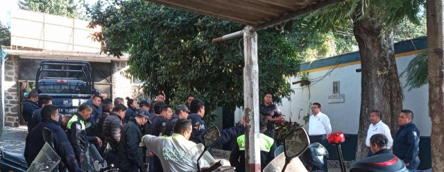 En paro laboral se declaran policías en Tepoztlán