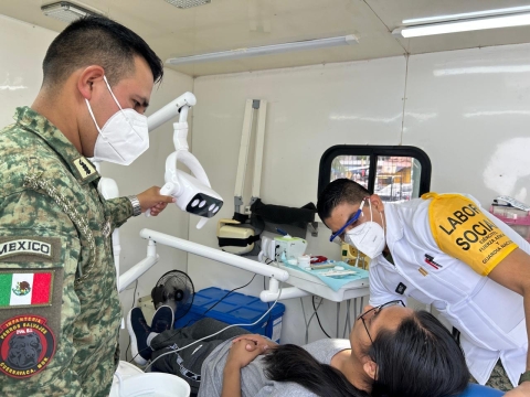 Efectúa personal del Ejército Mexicano actividades de labor social en colonia Antonio Barona