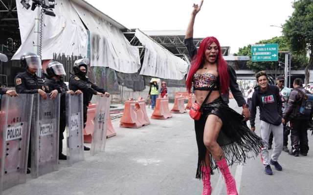 Protestan trabajadoras sexuales durante apertura de ciclov&iacute;a en Tlalpan