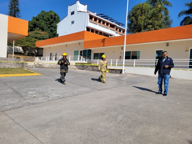 Efectúa PC Cuernavaca exhibición de daños que pueden causar los fuegos pirotécnicos