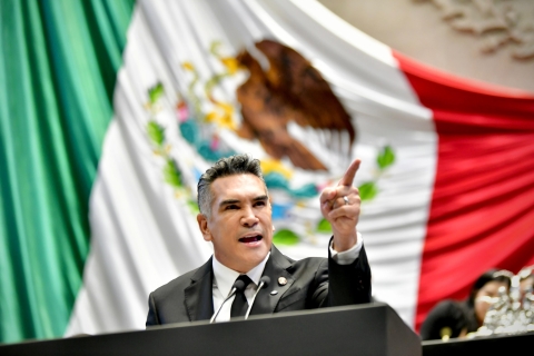 Alejandro Moreno denunciará a Sheinbaum por acusaciones de lavado de dinero