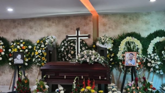 Muere Cynthia, hija de Antonio De la Cruz a una hora de ser sepultado