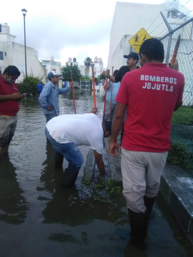 Los municipios de Jojutla, Zacatepec y Tlaltizapán sufrieron los estragos de las prolongadas lluvias que se presentaron desde la noche del martes.