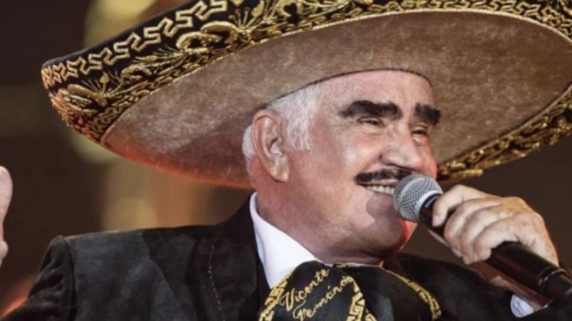 Vicente Fernández Jr. desmiente muerte de su padre.