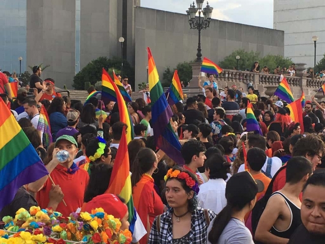 AMLO esta a favor de la diversidad y la libertad