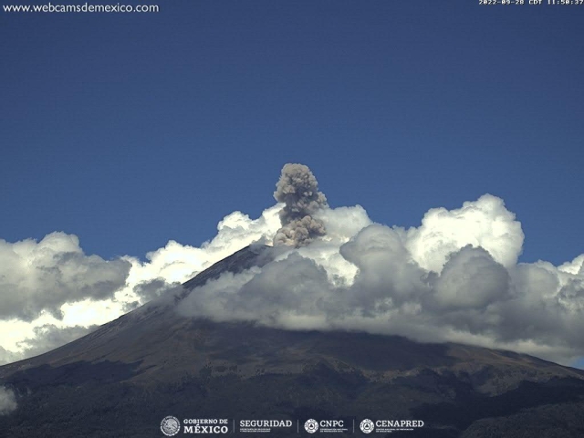 Registra Popocatépetl 74 exhalaciones en las últimas 24 horas