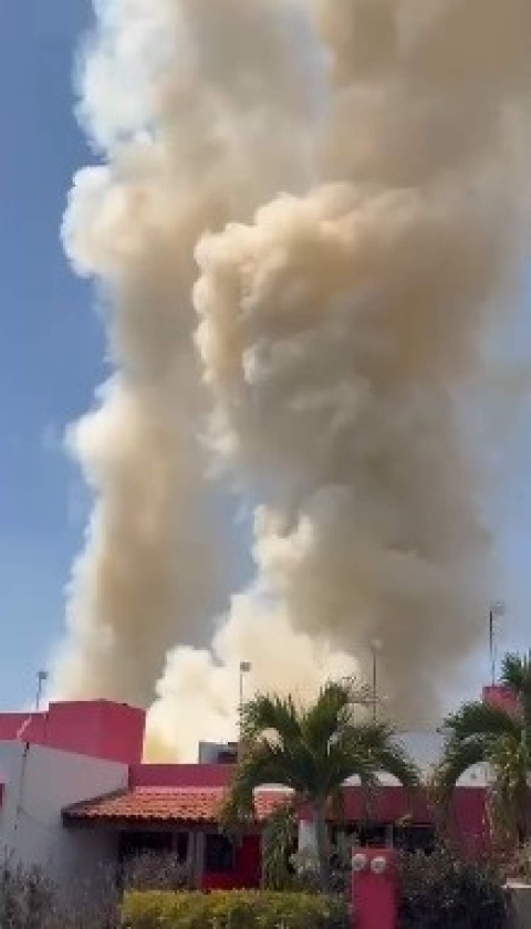 El incendio pod&iacute;a verse a kil&oacute;metros de distancia.