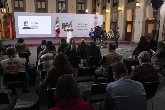 Conferencia de Sheinbaum se suspende moment&aacute;neamente por sismo