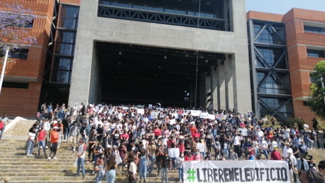 A la espera, estudiantes de UAEM para tomar el edificio uno del campus Chamilpa