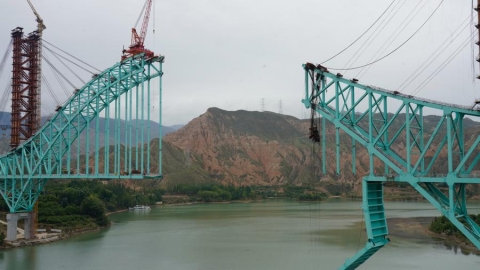 Accidente en puente en construcción en China deja al menos 12 muertos