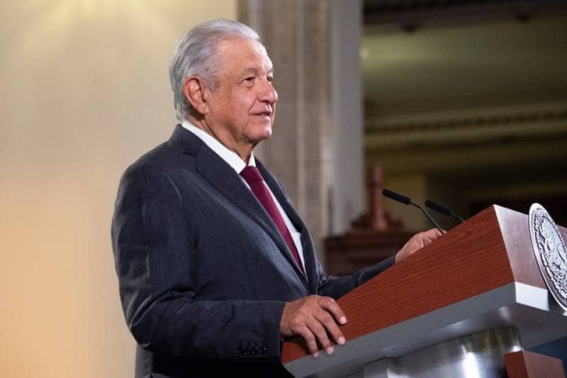 AMLO responde a la OMS por aprobación de vacunas.