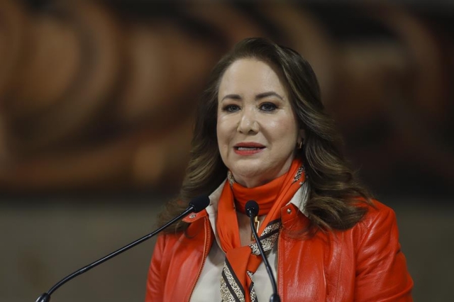 INE ordena retirar publicidad pagada en Facebook de Yasmín Esquivel