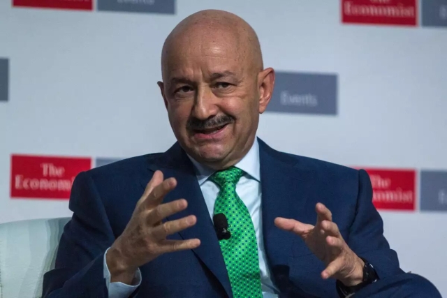 Salinas de Gortari afirma estar desempleado; Sheinbaum le responde