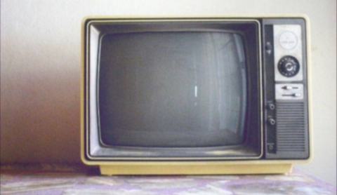 ¿Tienes una TV vieja? Así puedes usarla para ver streaming o jugar videojuegos