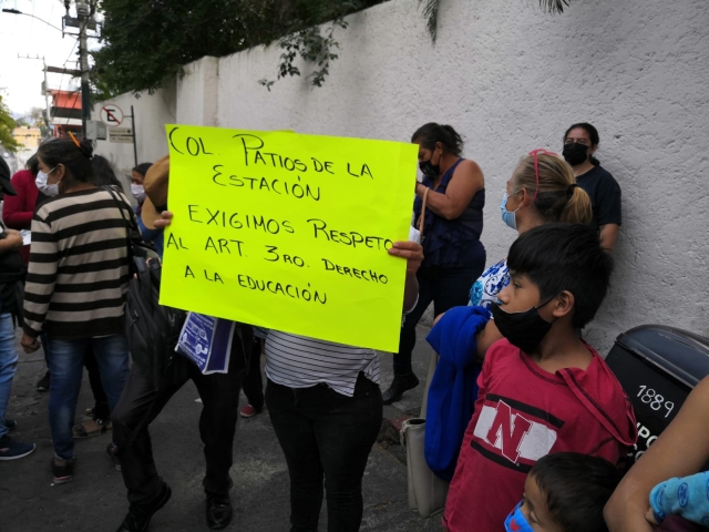 Marchan antorchistas en Cuernavaca