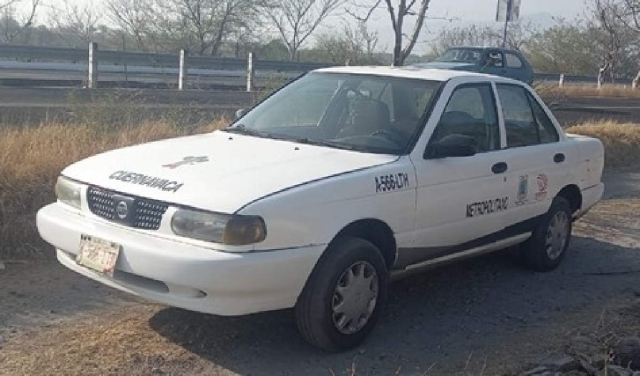 El taxi quedó a cargo de las autoridades.