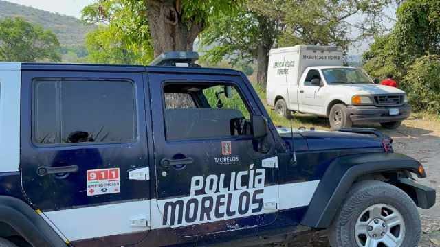 Hallan dos cadáveres en un camino de terracería