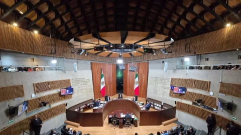 Tribunal Electoral restituye triunfos a jueces y magistrados anulados por el INE