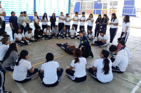 Capacitan en primeros auxilios a alumnos y docentes del CEB 6/11 de Mazatepec