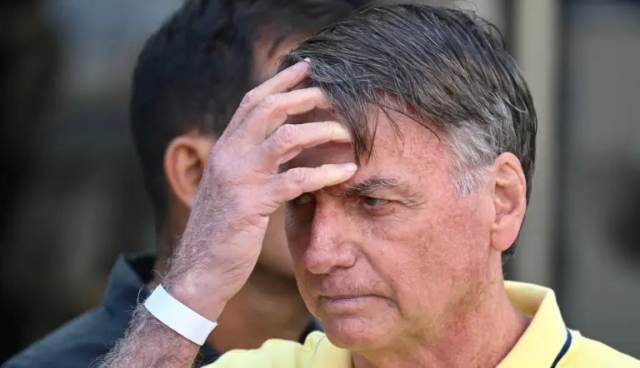 Brasil: Arrestan a Bolsonaro por riesgo de fuga antes de iniciar su condena