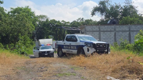No se informó si la víctima fue asesinada en el lugar del hallazgo o si sólo tiraron ahí el cadáver.