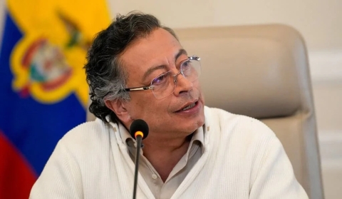 Petro pide apoyo a EU para investigar atentado contra precandidato Miguel Uribe
