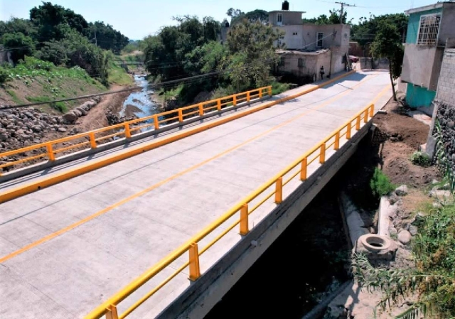 Con la construcción del puente disminuirán los riesgos durante la temporada de lluvias.