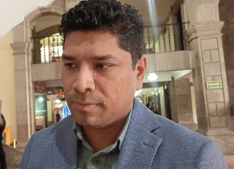 Niega Salud contrataciones irregulares