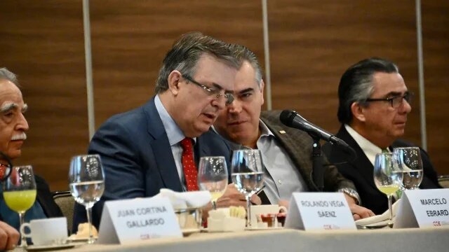 Ebrard afirma ante el CCE que puede renegociar el TMEC en 2026