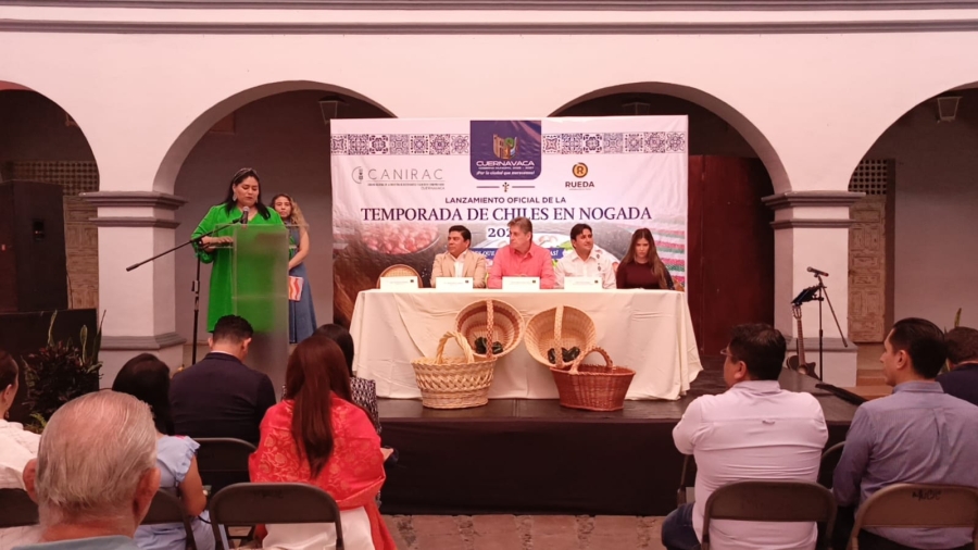 Llevan a cabo lanzamiento de la temporada de chiles en nogada 2025
