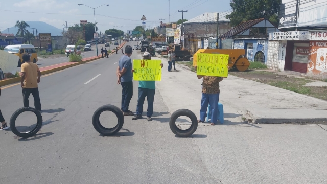 Se manifiestan en el poblado de Galeana, en rechazo a instalación de una gasera