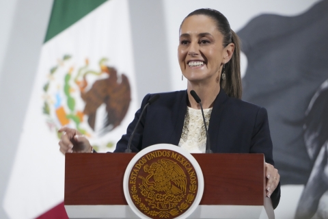 &#039;La economía está fuerte y sólida&#039;, afirma Sheinbaum tras alza del PIB