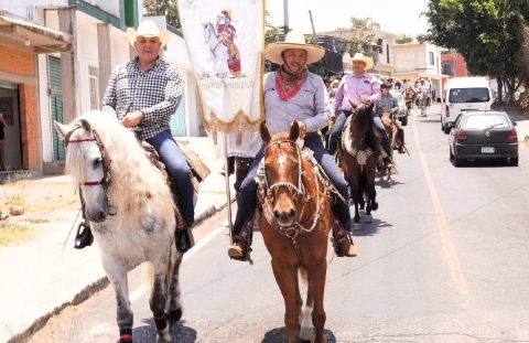 La cabalgata contó con más de 200 jinetes.