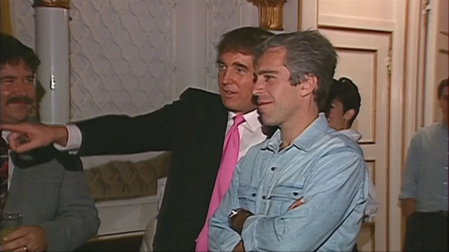 Donald Trump y Jeffrey Epstein en una fiesta juntos en 1992.