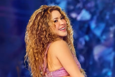 Shakira celebra los aniversarios de &#039;Pies Descalzos&#039; y &#039;Oral Fixation&#039; con nuevas versiones y colaboraciones especiales