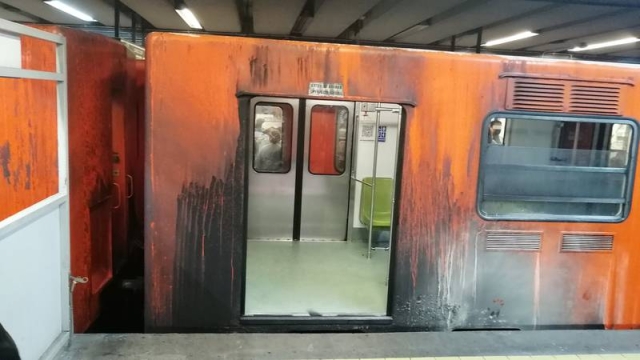 Se incendia tren de la Línea 9 del metro tras corto circuito