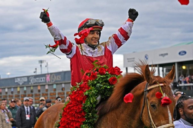 Con probabilidades de 80-1 en el hipódromo Cataratas de Churchill, en Louisville, Kentucky, el jinete venezolano Sonny León era el que tenía menos probabilidades de ganar.