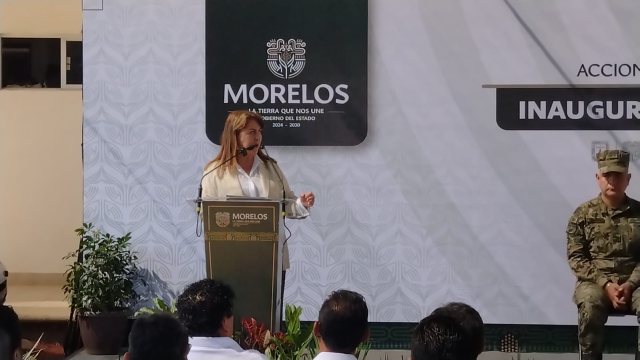 Resalta gobernadora de Morelos di&aacute;logo con c&aacute;maras empresariales durante visita presidencial
