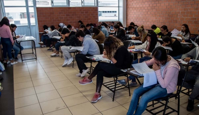 Mayor, presencia femenina en matrícula de la UAEM