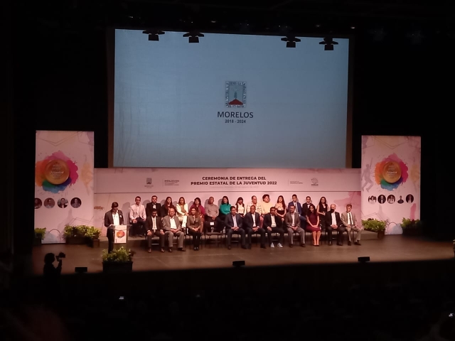 Preside gobernador ceremonia de entrega del &#039;Premio Estatal de la Juventud 2022&#039;