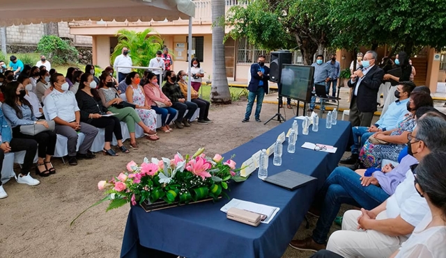 Se gradúan alumnos del Programa de Nivelación de la Licenciatura en Trabajo Social