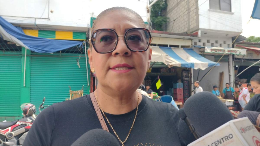 Desde el miércoles, el tianguis navideño en el mercado ALM