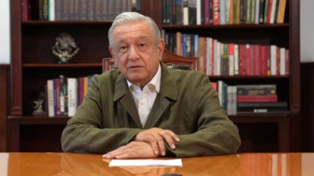 AMLO anuncia que abandona hospital.