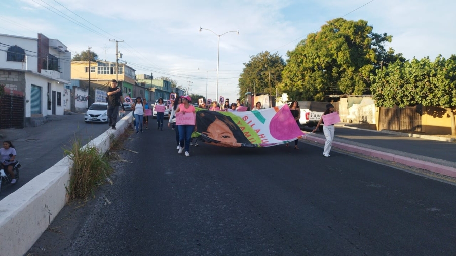 Con marcha exigen la presentación con vida de Yamileth Sinahí Silahua Sotelo