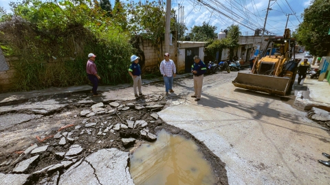 Ayuntamiento de Cuernavaca atiende afectaciones por lluvias en calle San Fernando de la colonia Santa Martha