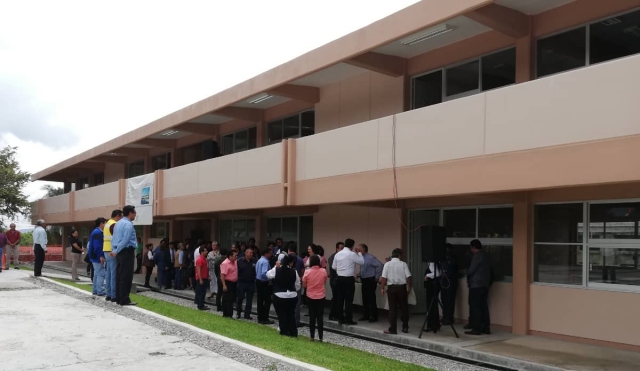 Comenzó relevo en la dirección de la Prepa Dos