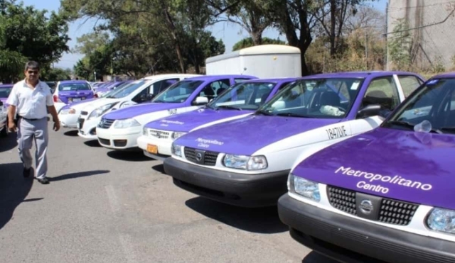 Taxistas de Mazatepec insisten en impedir ingreso de mototaxis