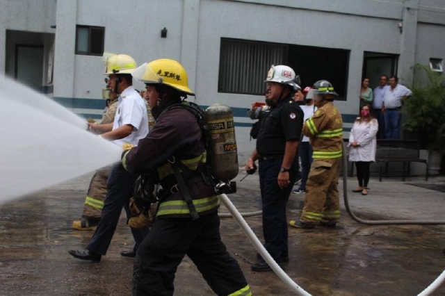 Con el carro-tanque habrá una mayor capacidad de respuesta en el combate de incendios.