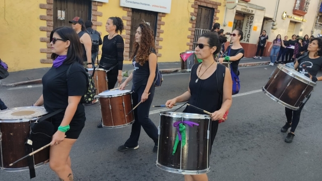 Mujeres protestan por feminicidios e impunidad