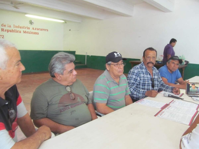 Los exobreros solicitaron una reunión con todas las partes involucradas para poner fin a más de 30 años de indefinición en cuanto a la propiedad de la Unidad Morelos.